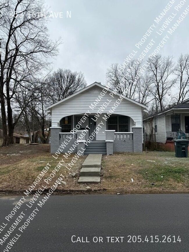 Building Photo - 353 16th Ave N