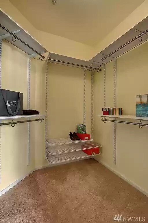 Building Photo - 8760 Greenwood Ave N