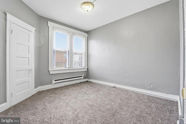 Building Photo - 5 S Wickham Rd