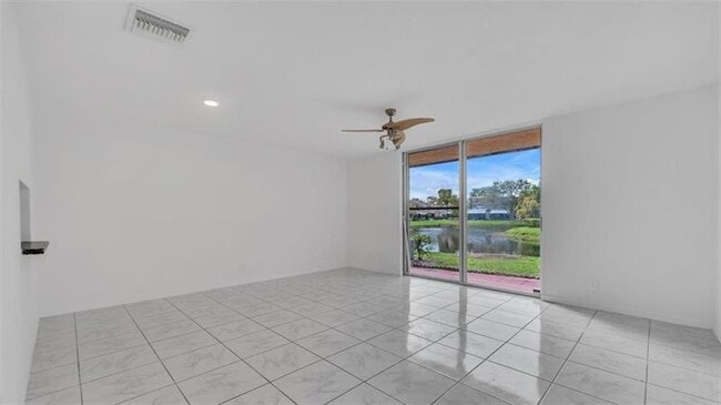 Building Photo - 1153 Hampton Blvd