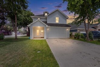 Building Photo - 5838 Humbert Ave