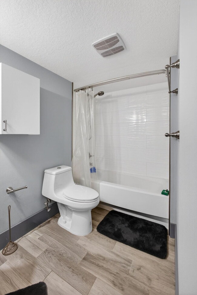 Building Photo - 4211 San Marino Blvd