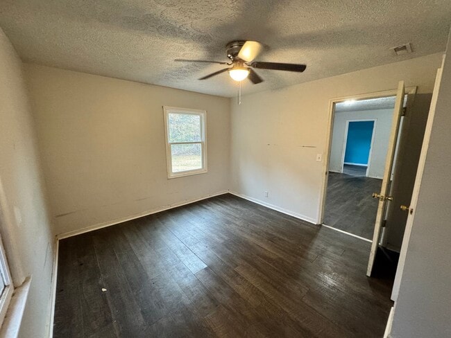 Building Photo - 4/2 home in Shelby, NC