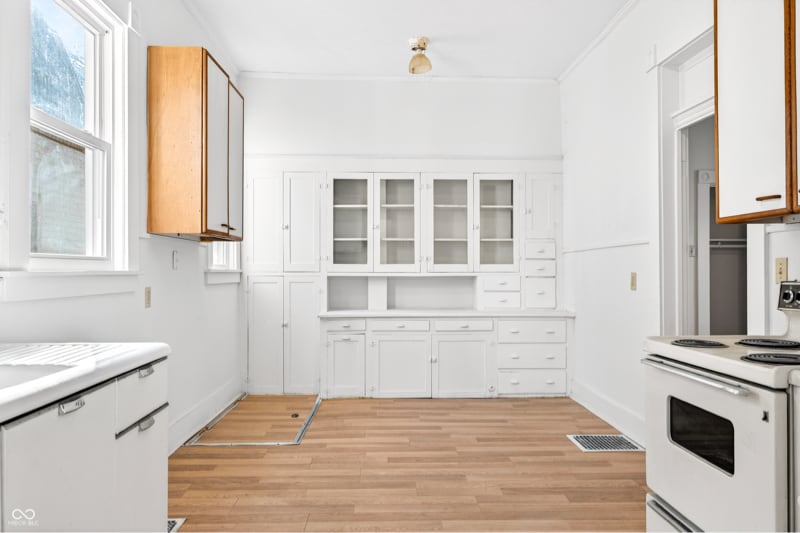 Building Photo - 930 7th St