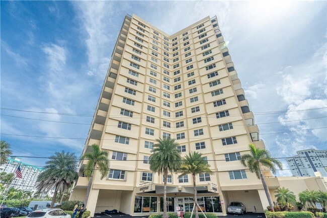 Building Photo - 1200 Hibiscus Ave