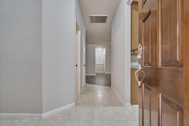 Building Photo - 11206 Glenforest Dr