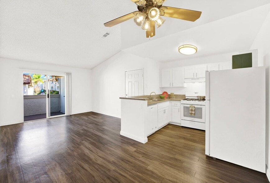 Interior Photo - Murrieta Meadows Apartments