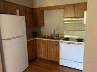 Building Photo - 218 SE Hanover Pl