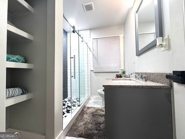 Building Photo - 3280 Stonewall Tell Rd