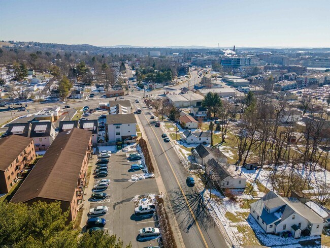 five minutes Walking distance to VT - 1000 Progress St NW