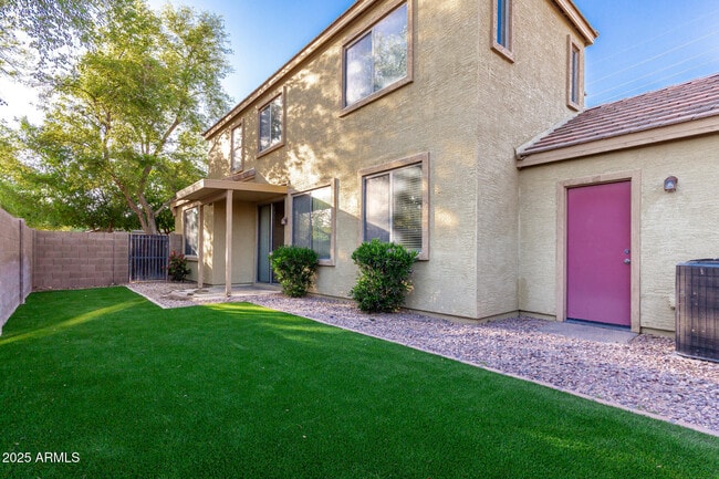 Building Photo - 3706 E Yeager Dr