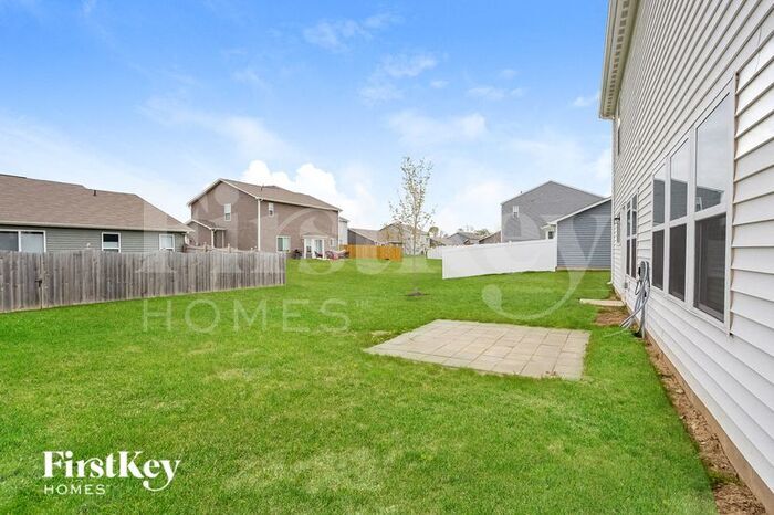 Building Photo - 671 Springdale Ln