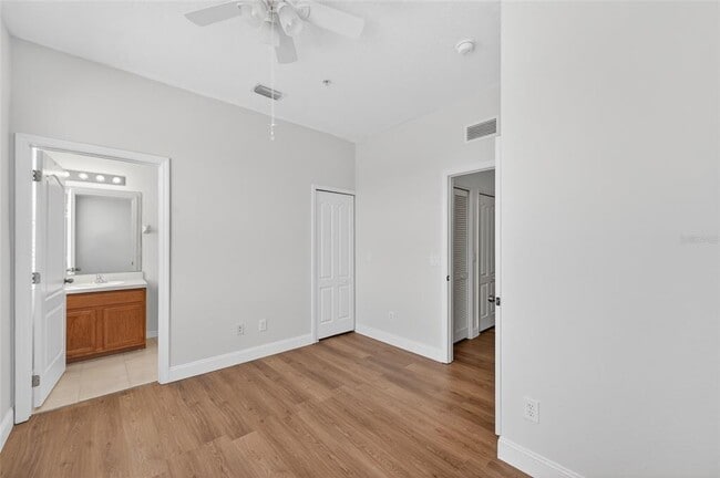 Building Photo - 216 Deepcove Rd