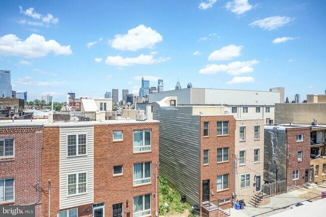 Building Photo - 2332 Ellsworth St