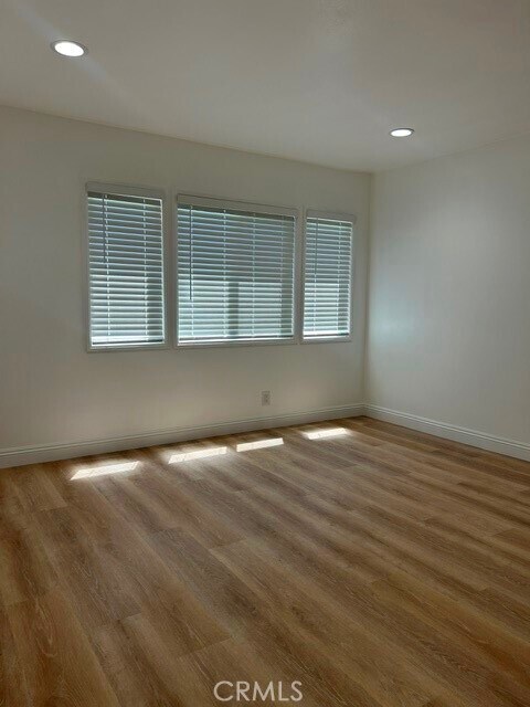 Building Photo - 1728 Westcliff Dr