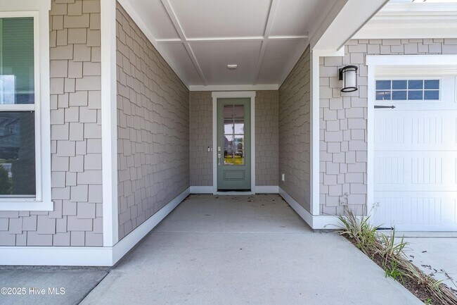 Building Photo - 275 Sailor Sky Wy