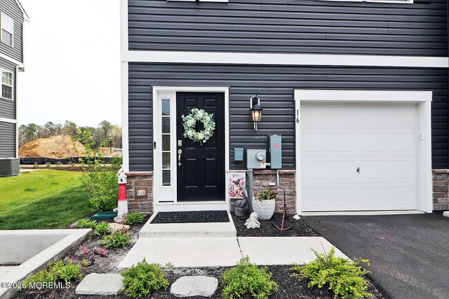 Building Photo - 16 Baybreeze Dr