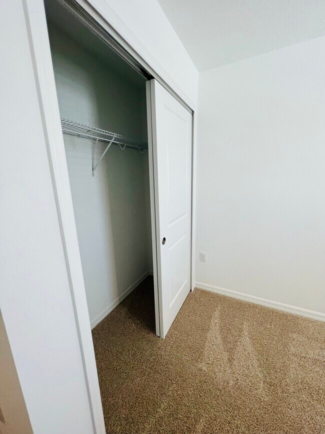 Building Photo - 8549 Lunar Skye St