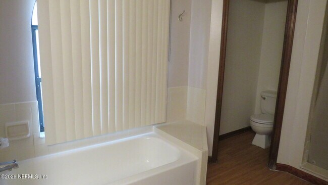 Building Photo - 1878 Shadow Ridge Trail