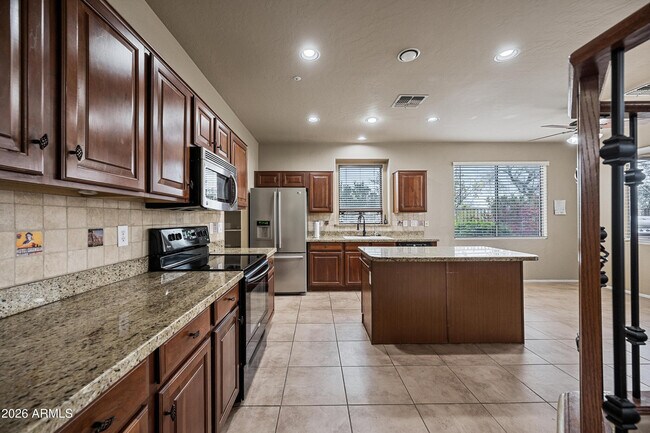 Building Photo - 16275 N 98th Pl