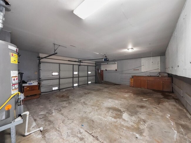 Building Photo - 10616 Bob White Dr