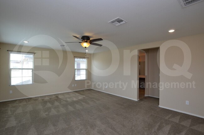 Building Photo - 2956 S Washington St