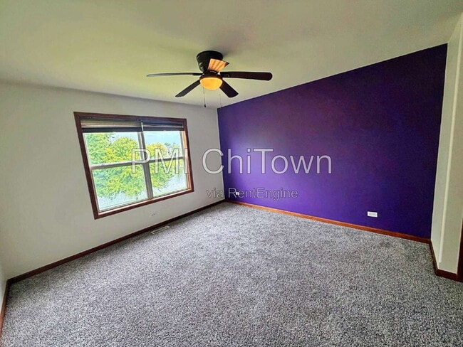 Building Photo - 2050 Rockland Dr