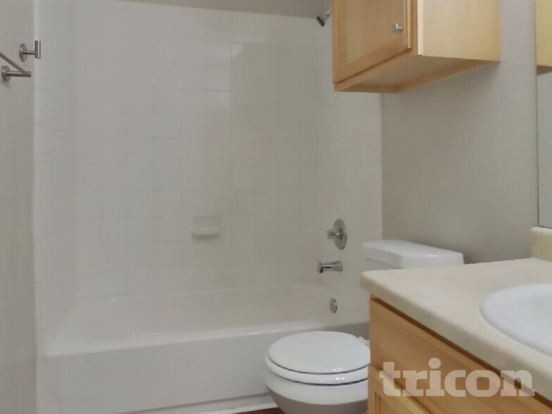 Building Photo - 11415 Carla St