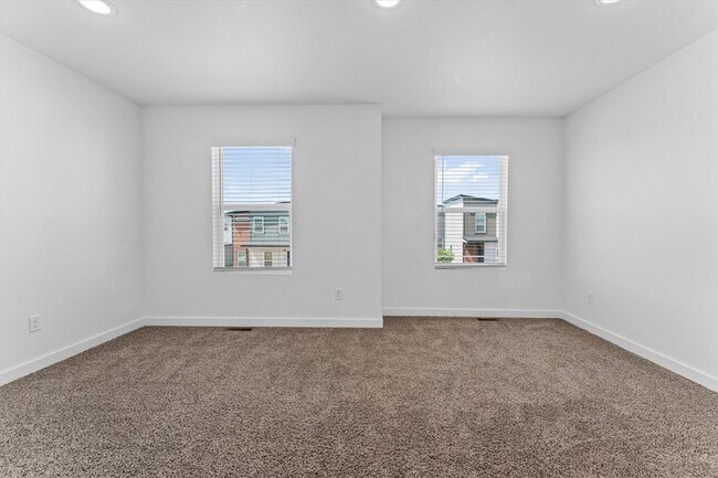 Building Photo - 941 Ventnor Ave