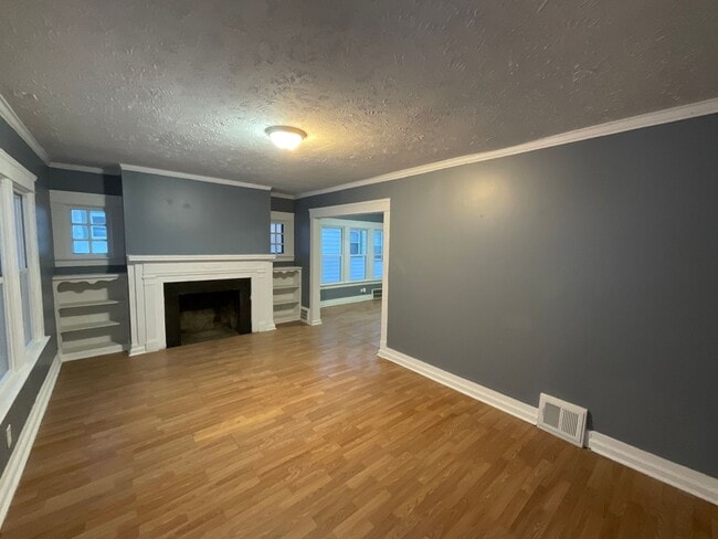 Building Photo - 12602 Thornhurst Ave