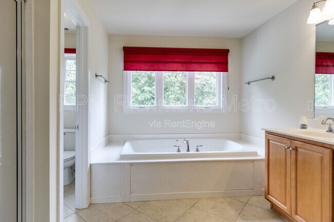 Building Photo - 7667 Patriots Landing Pl