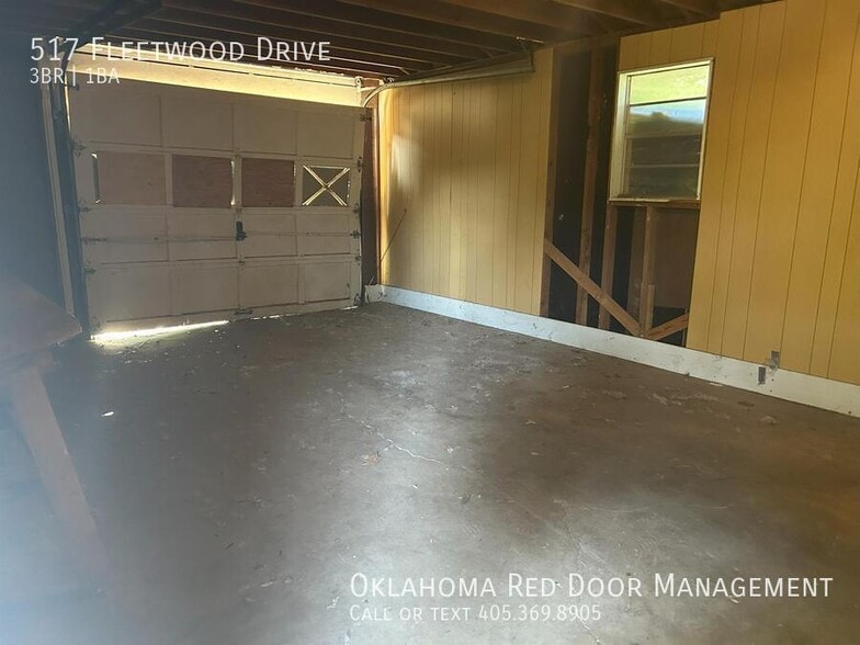 Building Photo - 517 Fleetwood Dr