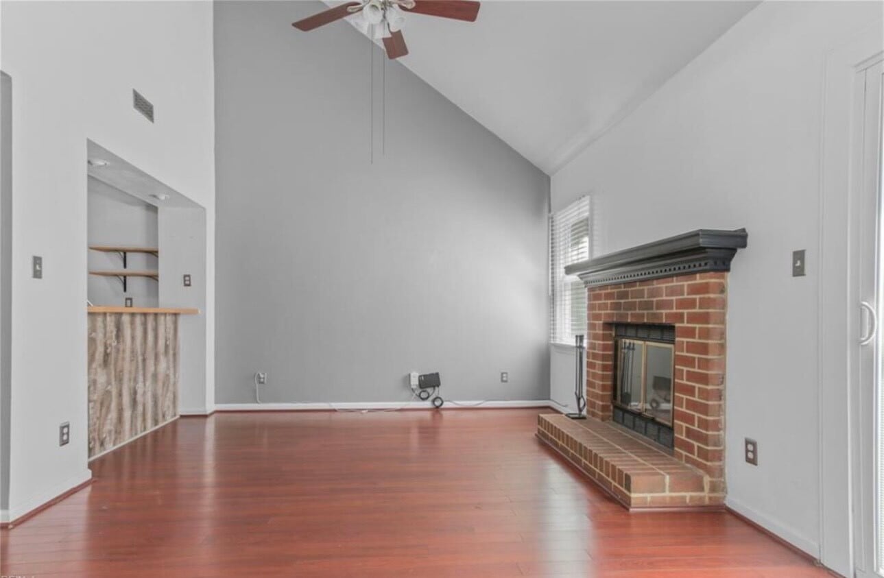 Building Photo - 2513 Reagan Ave