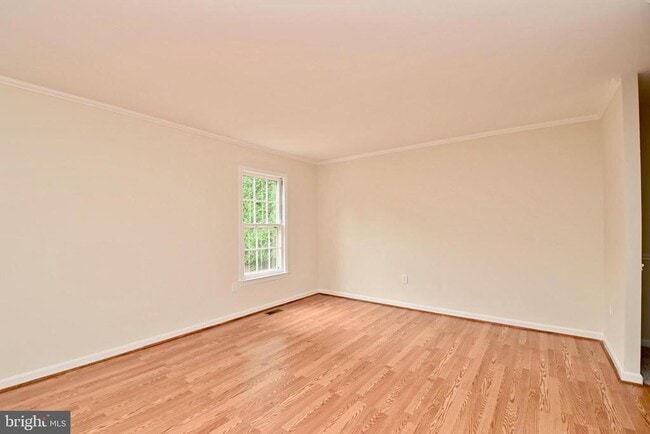 Building Photo - 8991 Omega Ct