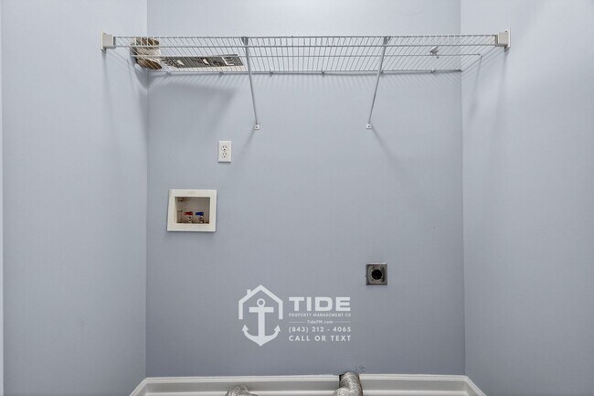 Building Photo - Townhome Living on Daniel Island