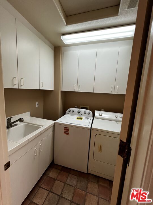 Building Photo - 2357 Brookshire Ln