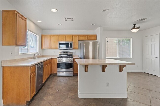 Building Photo - Status: Accepting Applications