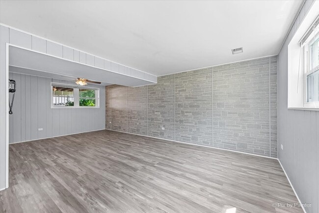 Building Photo - 485 N Airlite St