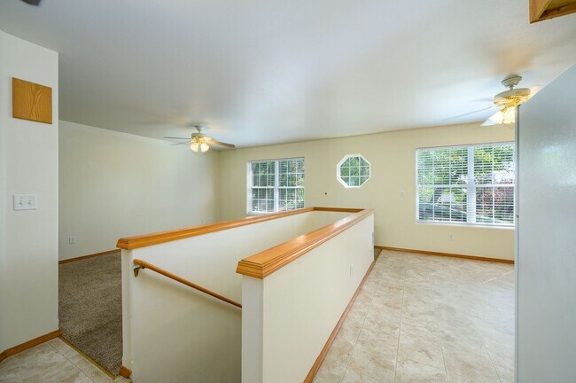 Building Photo - EDD1411