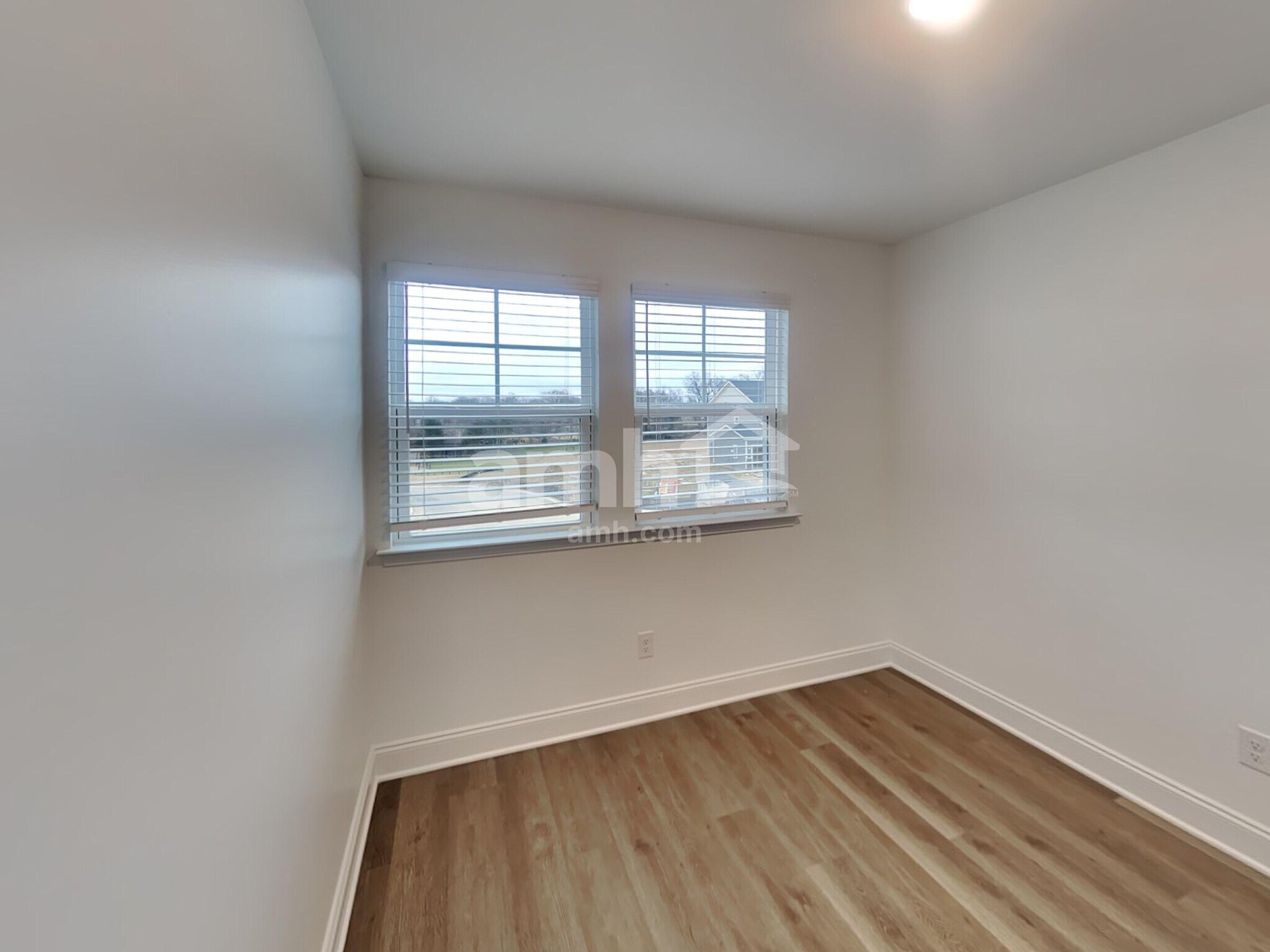 Building Photo - 6059 Rosemore Ln