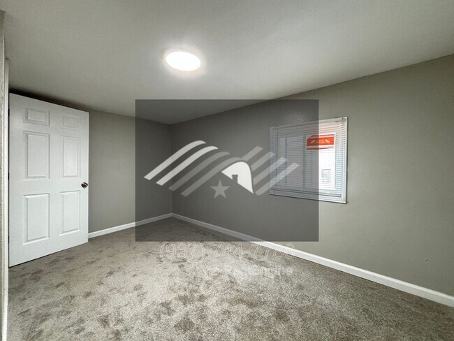 Building Photo - 4205 Riverview Ave