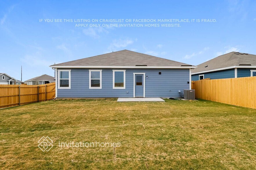 Building Photo - 10004 Pilot Pl