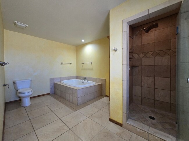 Building Photo - 4 Alma Ct