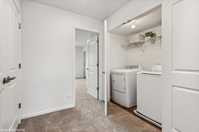 Building Photo - 1659 Bentz Way