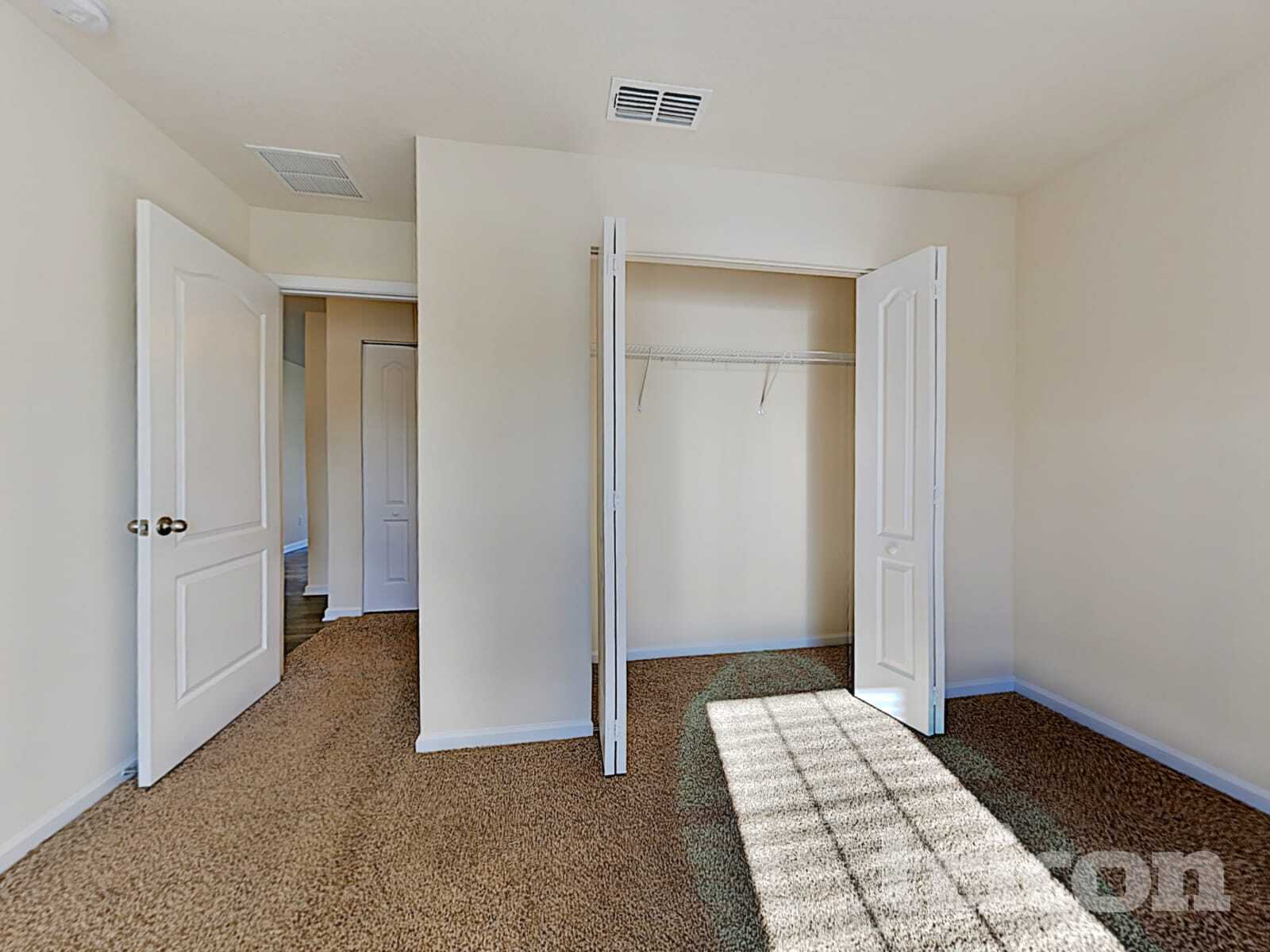 Building Photo - 3323 Canyon Falls Dr