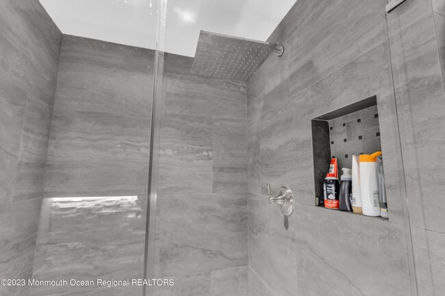 Building Photo - 502 Brighton Ave