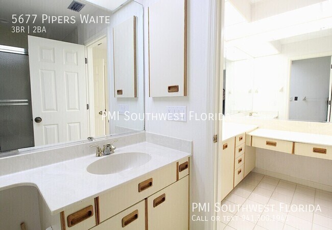 Building Photo - 5677 Pipers Waite