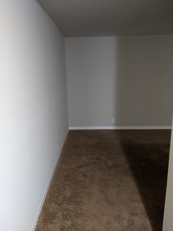 Building Photo - 11850 Edgewater Dr