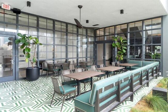 Building Photo - 159 NE 6th St