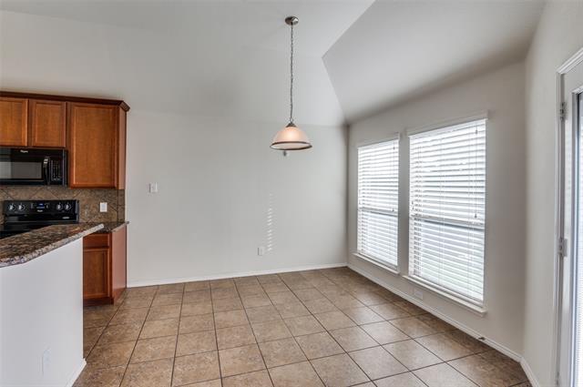 Building Photo - 347 Creekside Way